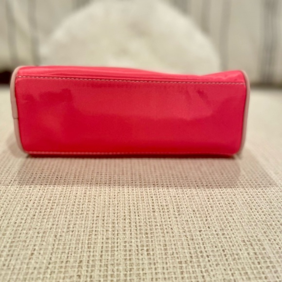 Kate Spade Pink Ombre Jae Degrade Medium Dome Cosmetic Case - Picture 4 of 5